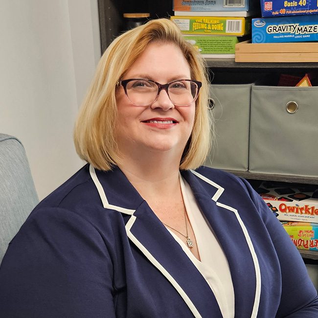 img-team-Elizabeth-Fields